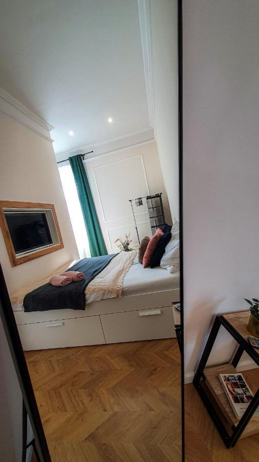 Smaragd Apartman Дьор Екстериор снимка